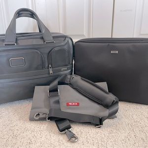 Tumi Alpha Expandable Organizer Laptop Brief Black Leather - NEW